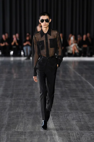 Look 22